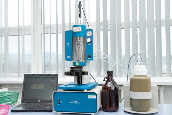 Single-bath viscometer